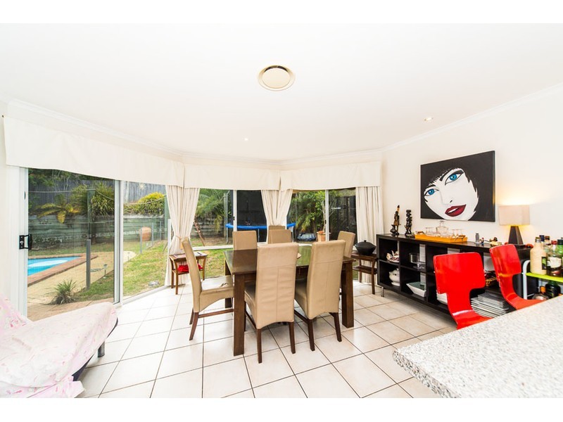 5 Maleny Place, Helensvale QLD 4212