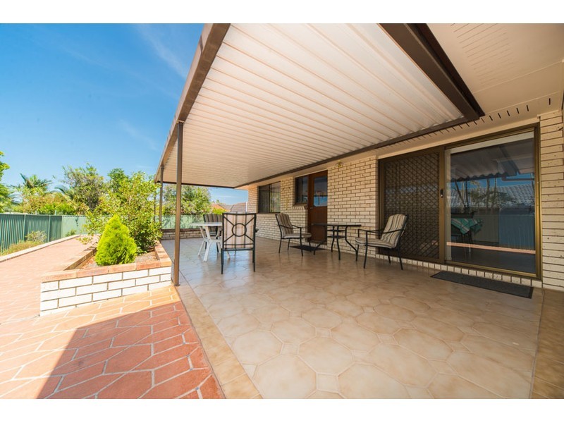 72 Parkes Drive, Helensvale QLD 4212