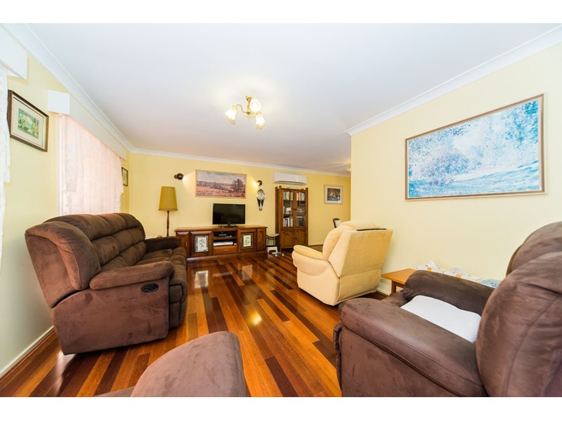 72 Parkes Drive, Helensvale QLD 4212