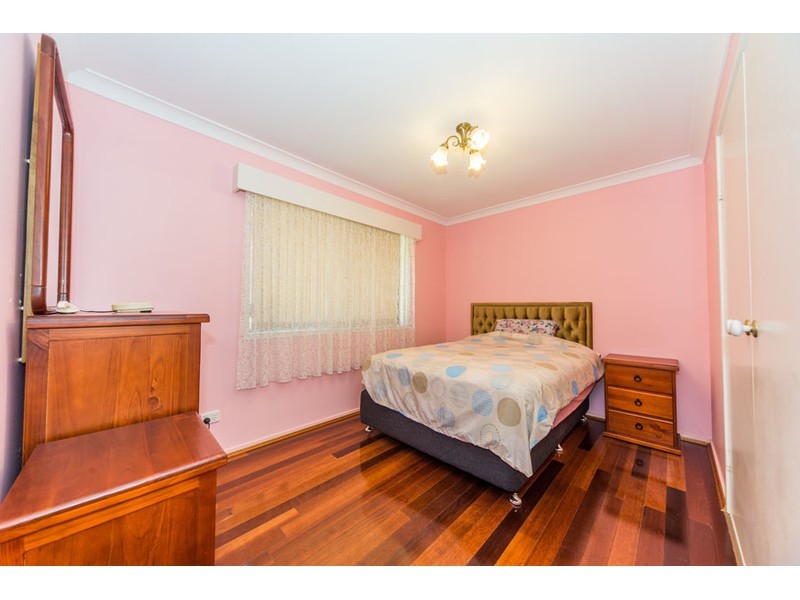 72 Parkes Drive, Helensvale QLD 4212