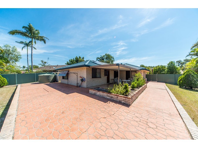 72 Parkes Drive, Helensvale QLD 4212