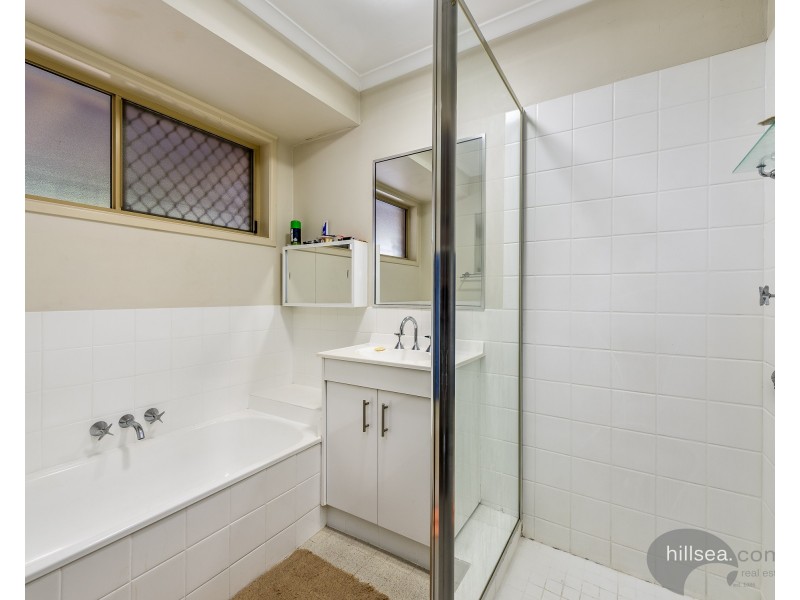 2/11 Vine Court, Oxenford QLD 4210