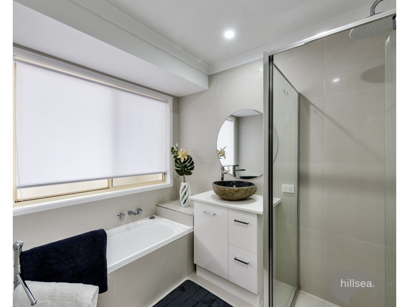 13 Conebush Circuit, Ormeau QLD 4208