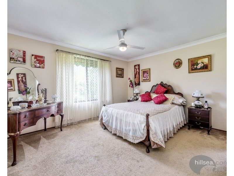 3 Heywood Place, Helensvale QLD 4212