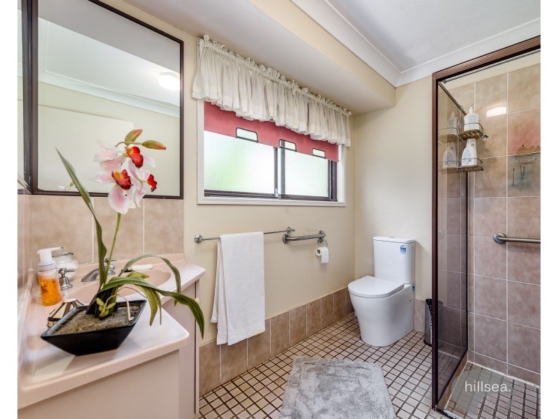 3 Heywood Place, Helensvale QLD 4212