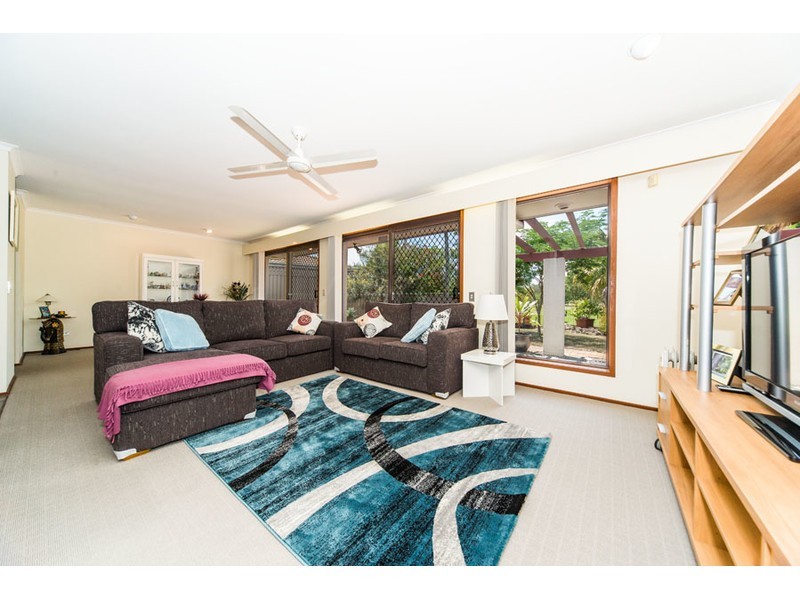 9 Cadell Drive, Helensvale QLD 4212