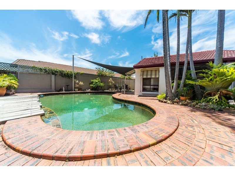 9 Cadell Drive, Helensvale QLD 4212