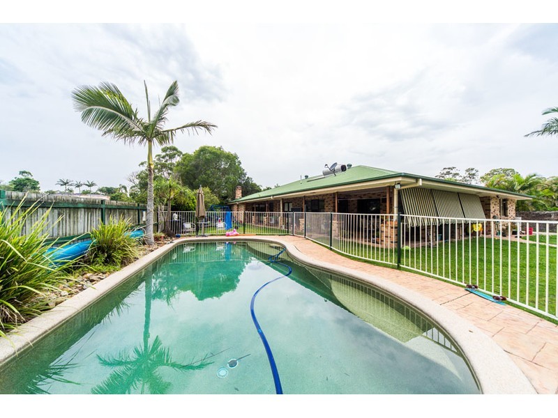 186 Mildura Drive, Helensvale QLD 4212