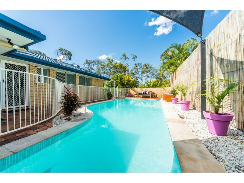 6 Dromana Crescent, Helensvale QLD 4212