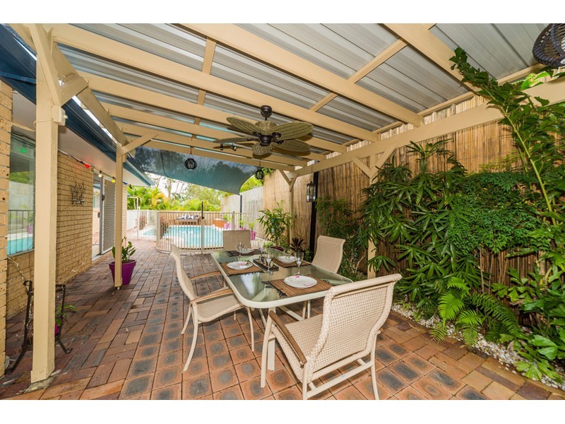 6 Dromana Crescent, Helensvale QLD 4212