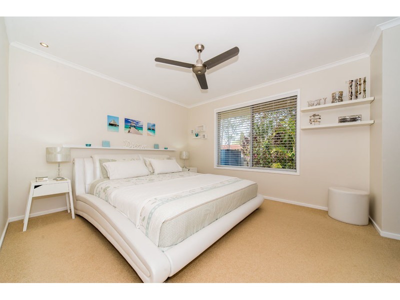 6 Dromana Crescent, Helensvale QLD 4212