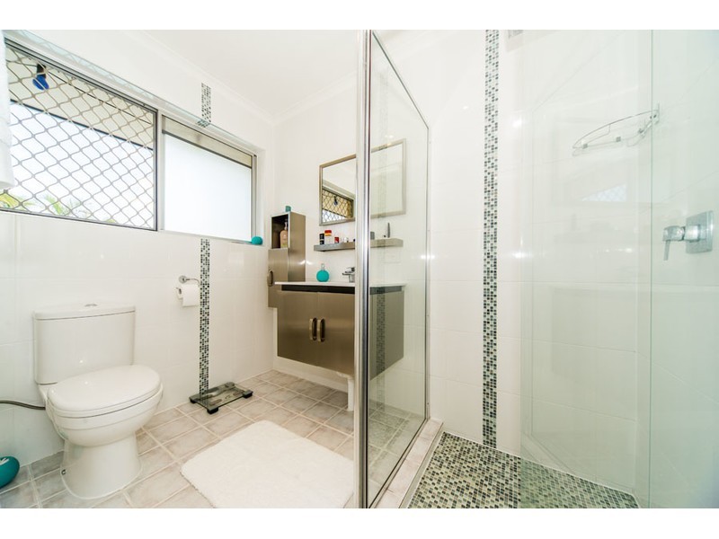 6 Dromana Crescent, Helensvale QLD 4212