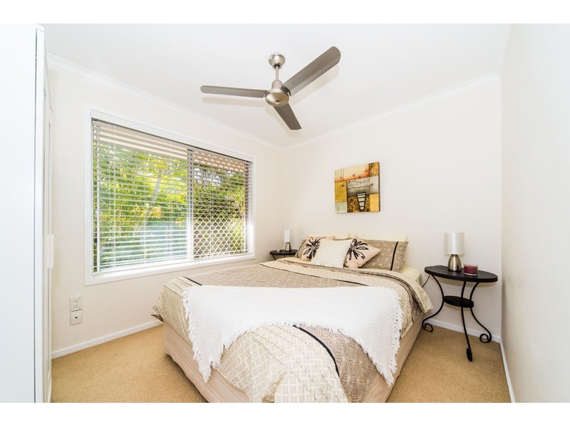6 Dromana Crescent, Helensvale QLD 4212