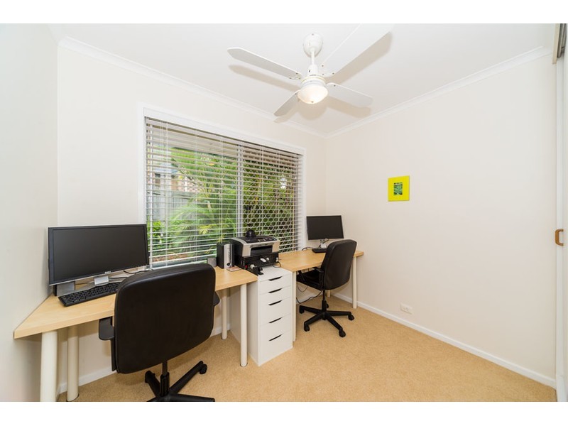 6 Dromana Crescent, Helensvale QLD 4212