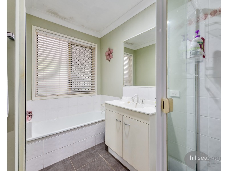 39 Trade Winds Drive, Helensvale QLD 4212