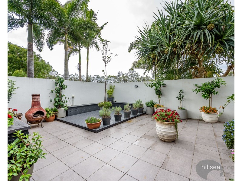 39 Trade Winds Drive, Helensvale QLD 4212