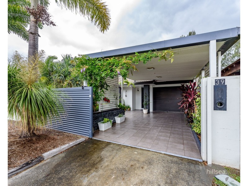 39 Trade Winds Drive, Helensvale QLD 4212