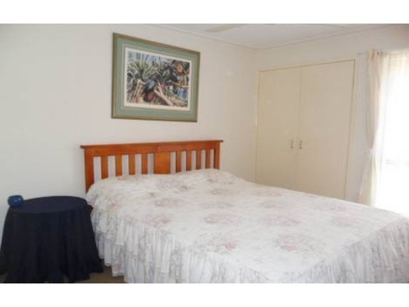 4/1 Chaplin Crescent, Oxenford QLD 4210