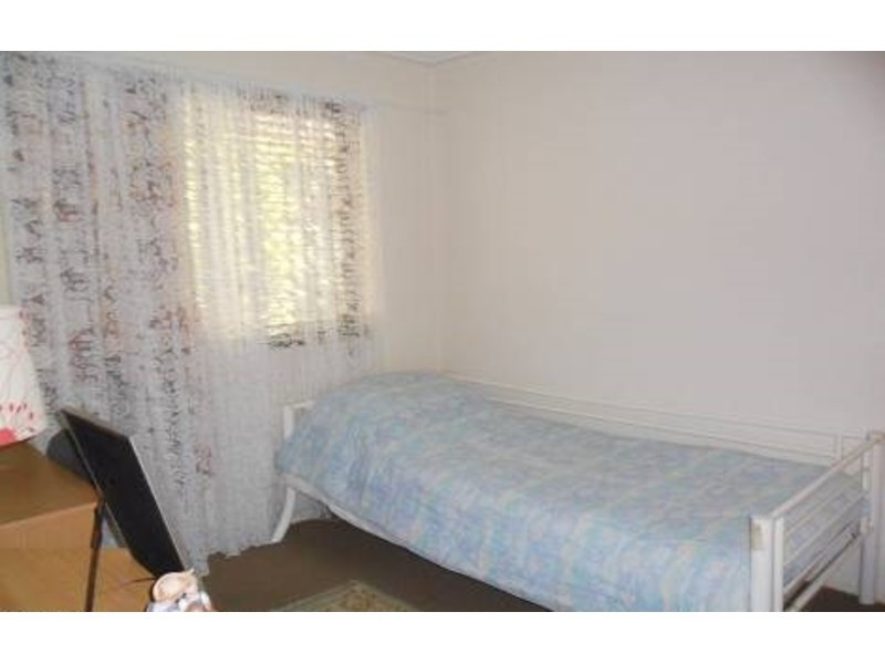 4/1 Chaplin Crescent, Oxenford QLD 4210