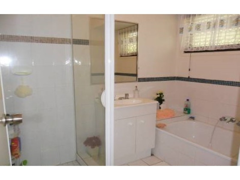 4/1 Chaplin Crescent, Oxenford QLD 4210