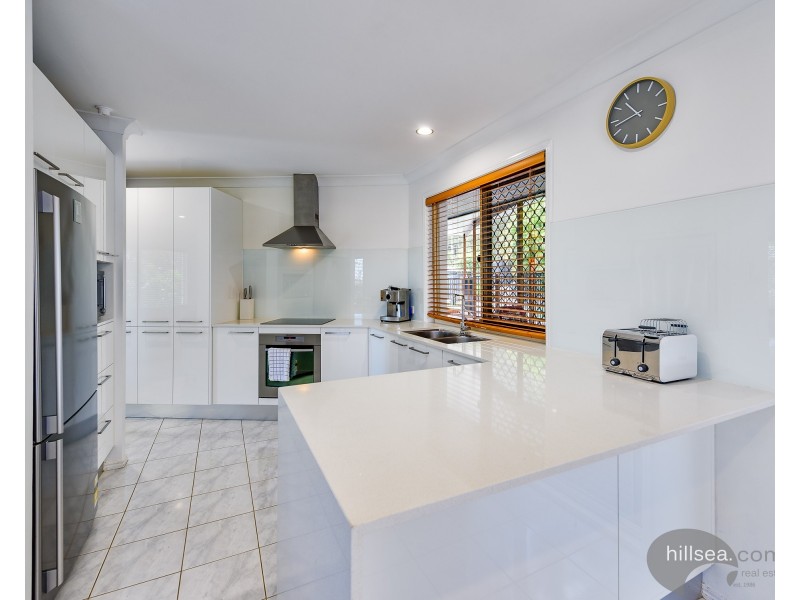 19 Mullewa Crescent, Helensvale QLD 4212