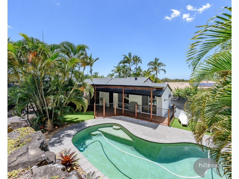 19 Mullewa Crescent, Helensvale QLD 4212