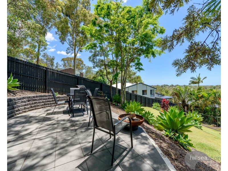 19 Mullewa Crescent, Helensvale QLD 4212