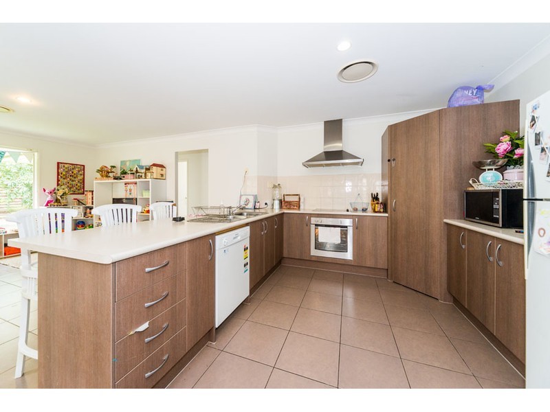 6 Starush Court, Upper Coomera QLD 4209