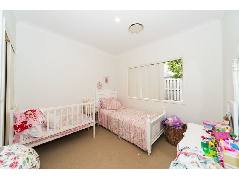 6 Starush Court, Upper Coomera QLD 4209