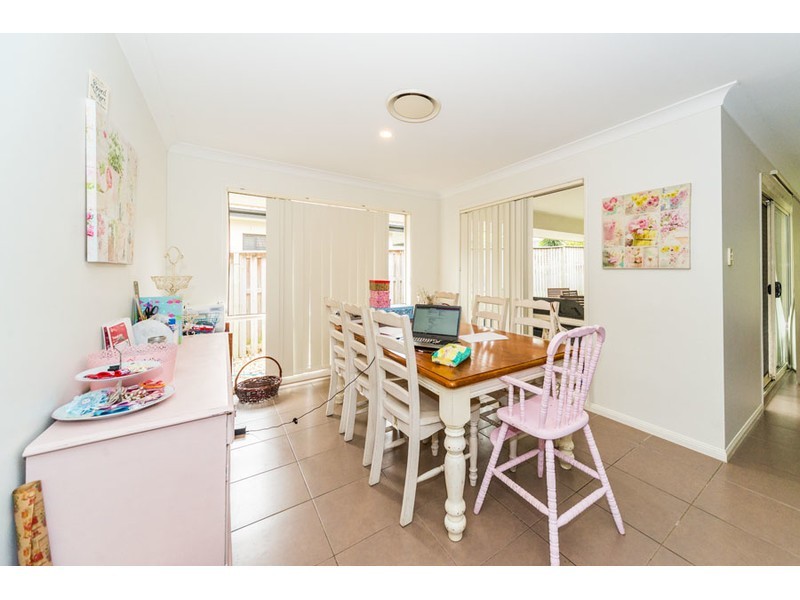 6 Starush Court, Upper Coomera QLD 4209