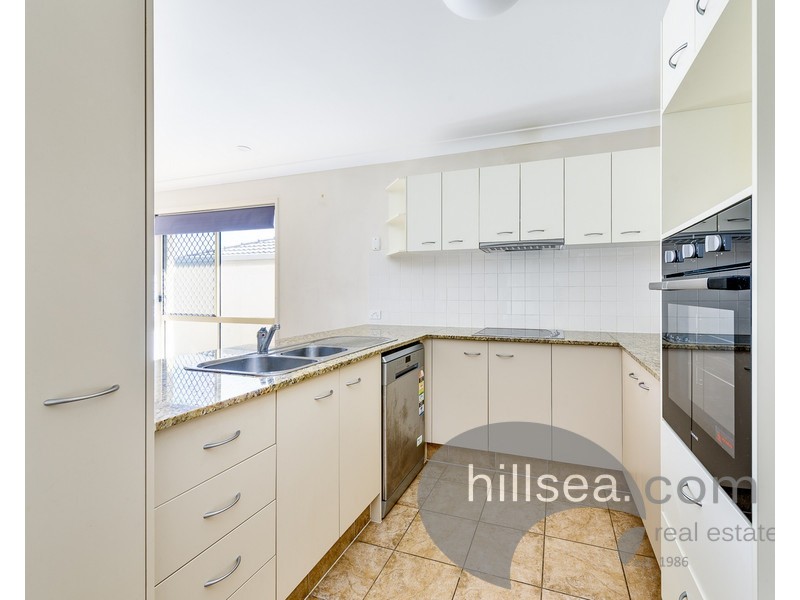86 Tee Trees Boulevard, Arundel QLD 4214