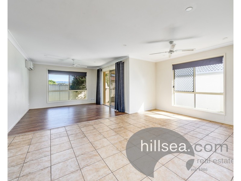 86 Tee Trees Boulevard, Arundel QLD 4214