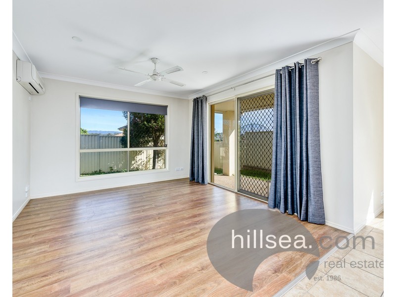 86 Tee Trees Boulevard, Arundel QLD 4214