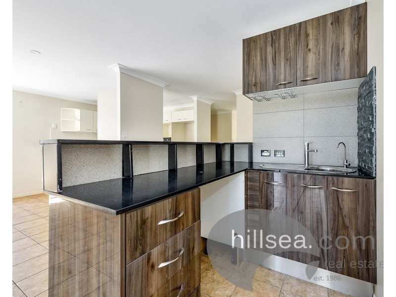 86 Tee Trees Boulevard, Arundel QLD 4214