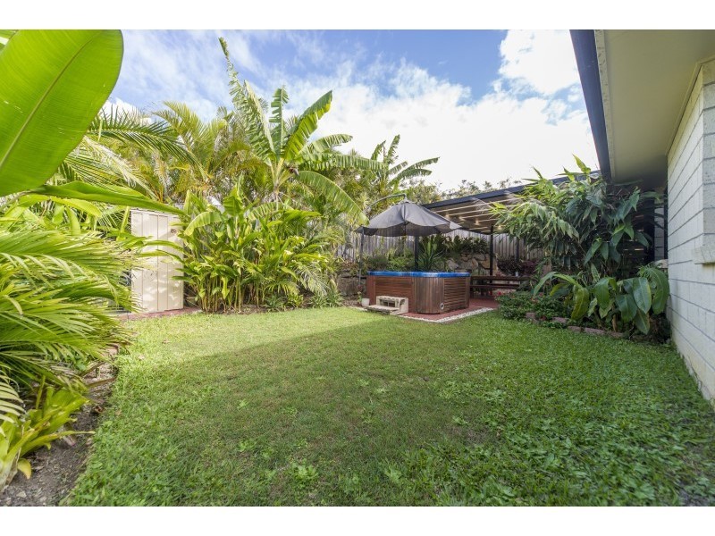 4 Murchison Street, Pacific Pines QLD 4211