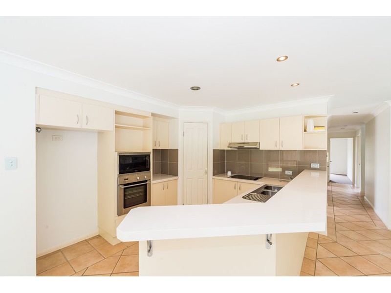 36 Urangan Court, Helensvale QLD 4212