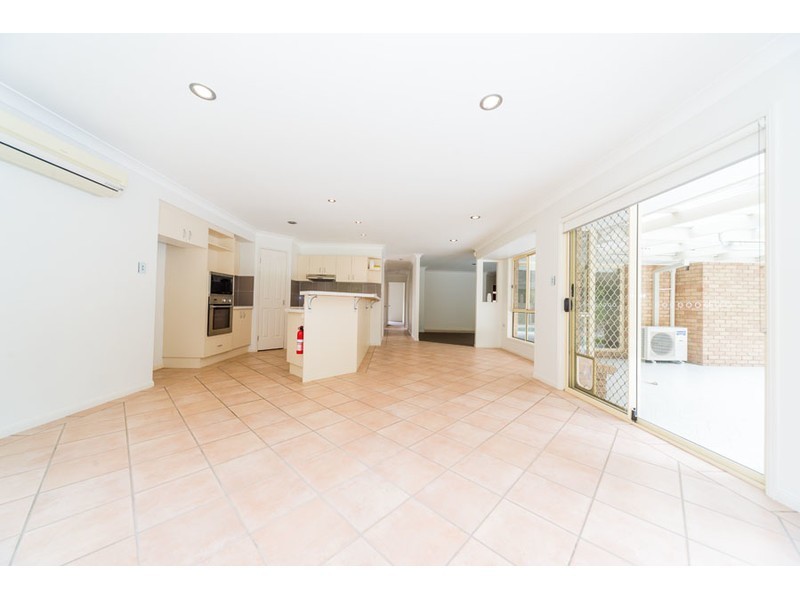 36 Urangan Court, Helensvale QLD 4212