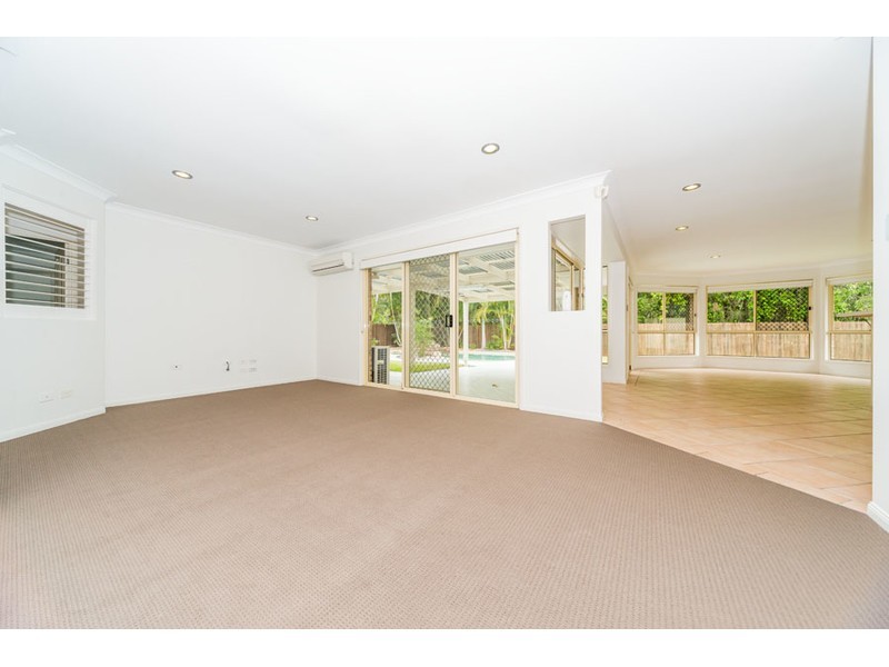 36 Urangan Court, Helensvale QLD 4212