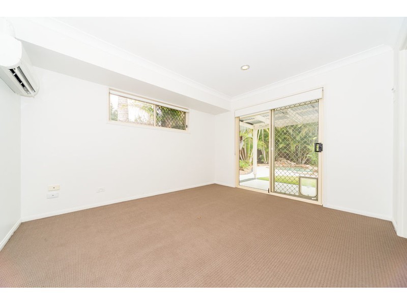 36 Urangan Court, Helensvale QLD 4212
