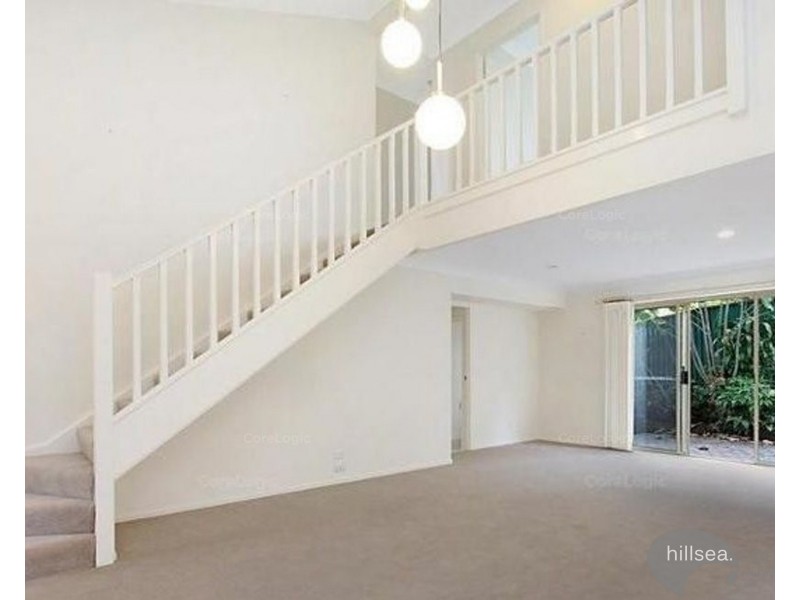 19/2 Doyalson Place, Helensvale QLD 4212