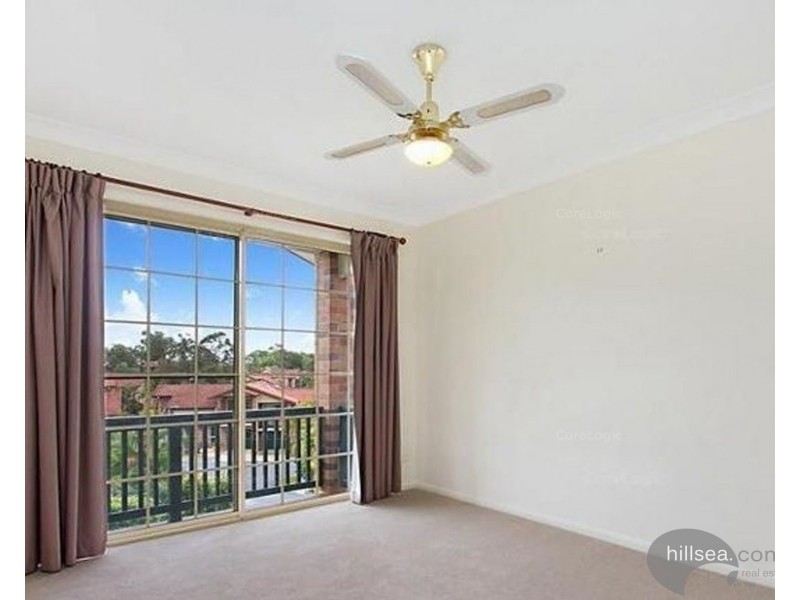 19/2 Doyalson Place, Helensvale QLD 4212