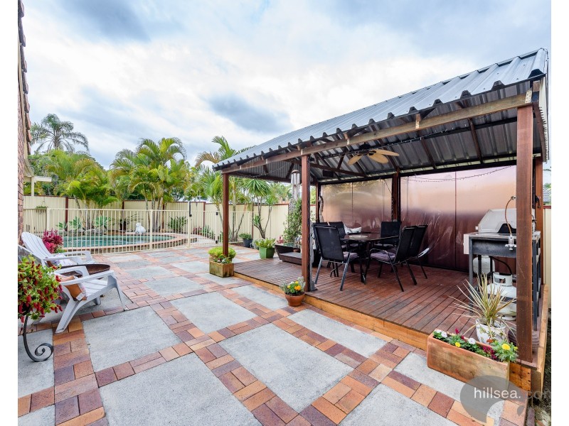 32 Minden Crescent, Helensvale QLD 4212