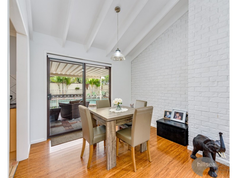 32 Minden Crescent, Helensvale QLD 4212