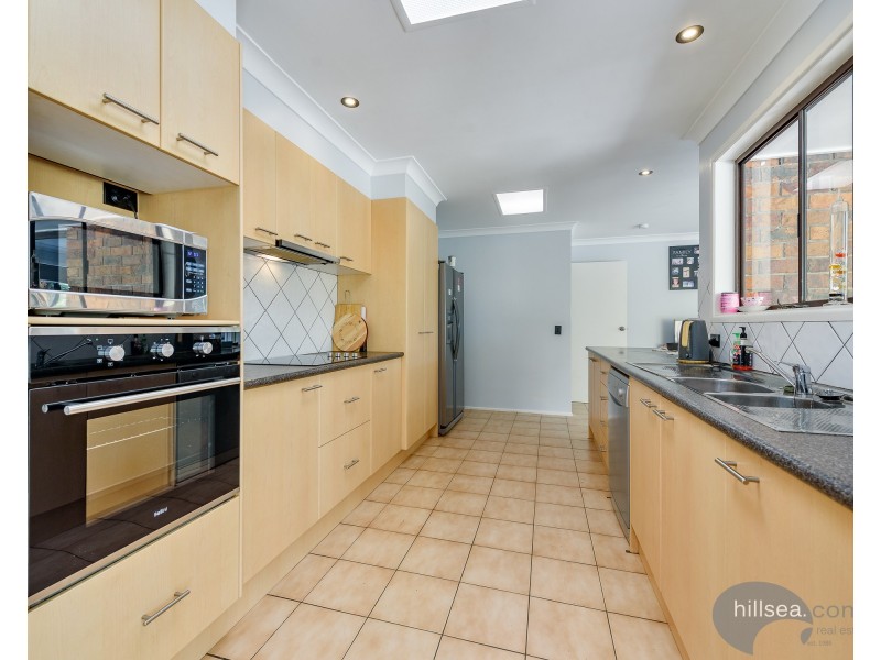 32 Minden Crescent, Helensvale QLD 4212