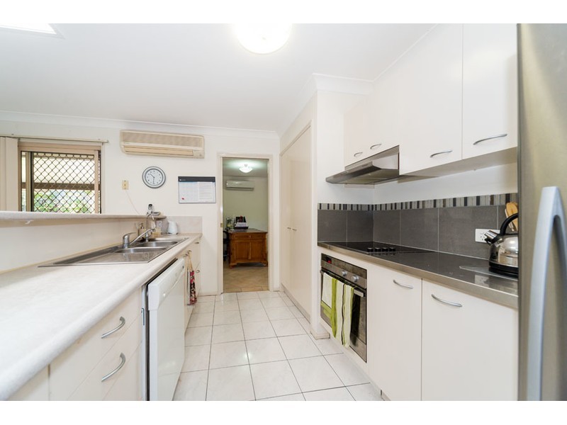 27 Lismore Drive, Helensvale QLD 4212