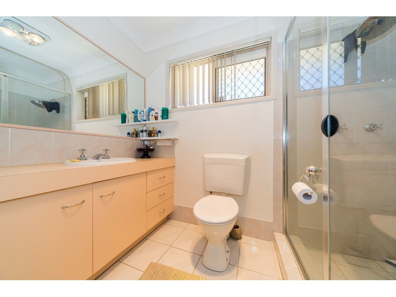 27 Lismore Drive, Helensvale QLD 4212