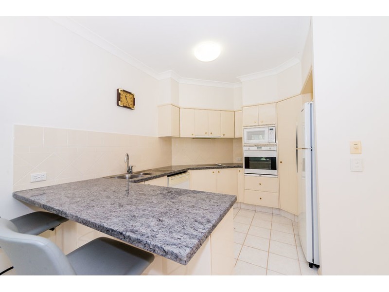 20 Dalloway Court, Arundel QLD 4214