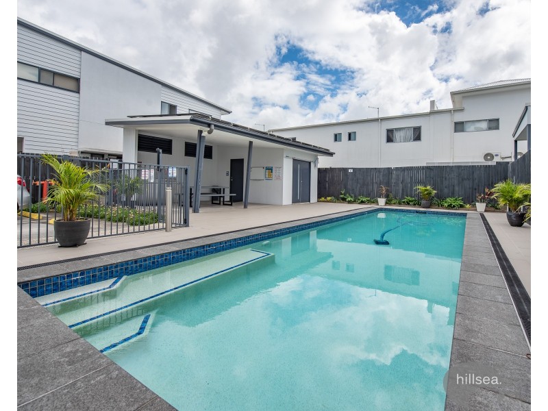8/22 Careel Close, Helensvale QLD 4212