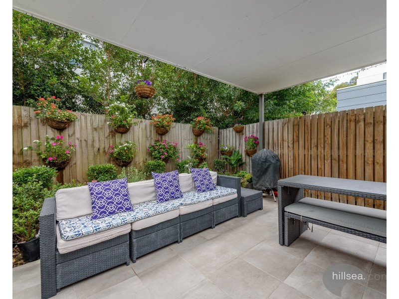 8/22 Careel Close, Helensvale QLD 4212