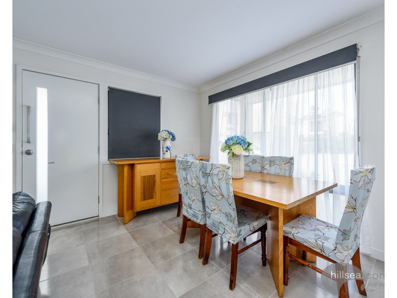 8/22 Careel Close, Helensvale QLD 4212